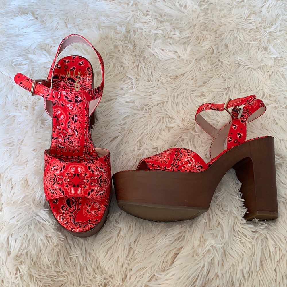 Red bandana print platform heels